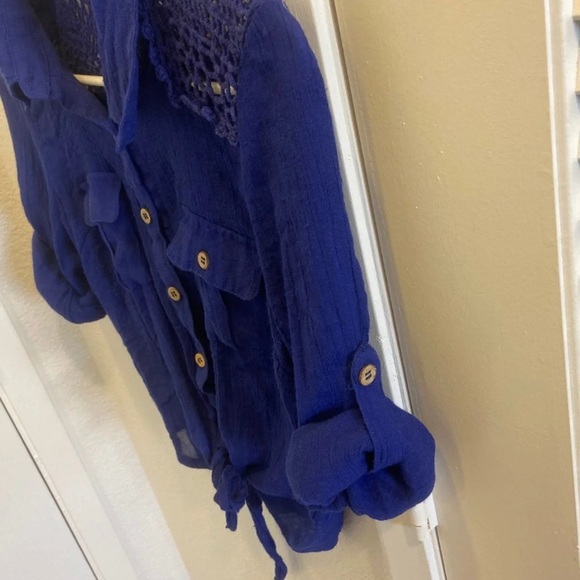 Top - Picture 4 of 5